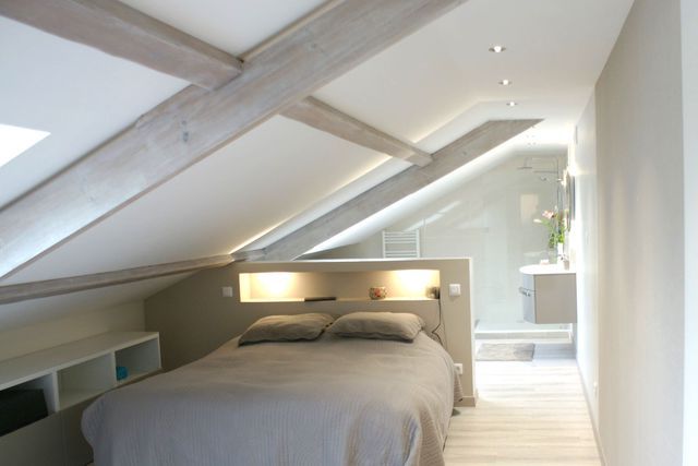 optimisez votre espace avec l’aménagement de combles : conseils, idées et solutions pour transformer vos combles en pièce habitable confortable et fonctionnelle.