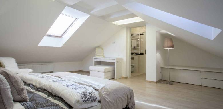 optimisez votre espace avec l’aménagement de combles ! découvrez nos conseils et idées pour transformer vos combles en pièce à vivre confortable, lumineuse et fonctionnelle.