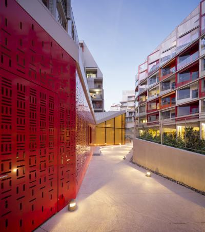 découvrez comment la collaboration en résidence à clichy favorise l’innovation, les échanges créatifs et le développement de projets collectifs pour artistes, entreprises et porteurs d’idées.
