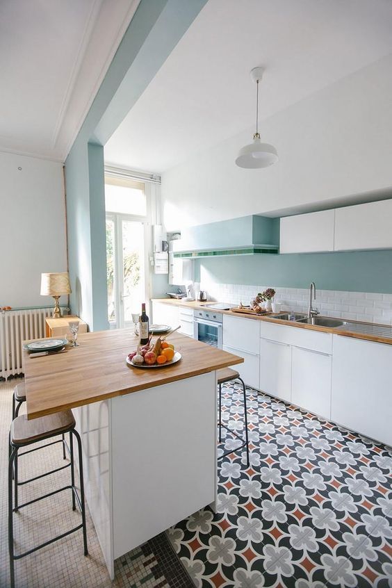 découvrez une cuisine épurée à bagneux, alliant design moderne, fonctionnalité et matériaux de qualité pour un espace lumineux et convivial.