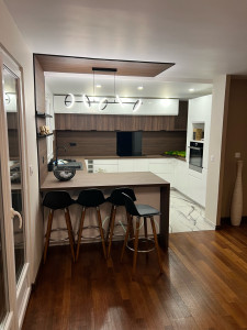 découvrez une cuisine épurée à bagneux, alliant design moderne, matériaux de qualité et fonctionnalités optimisées pour un espace à la fois sobre et chaleureux.