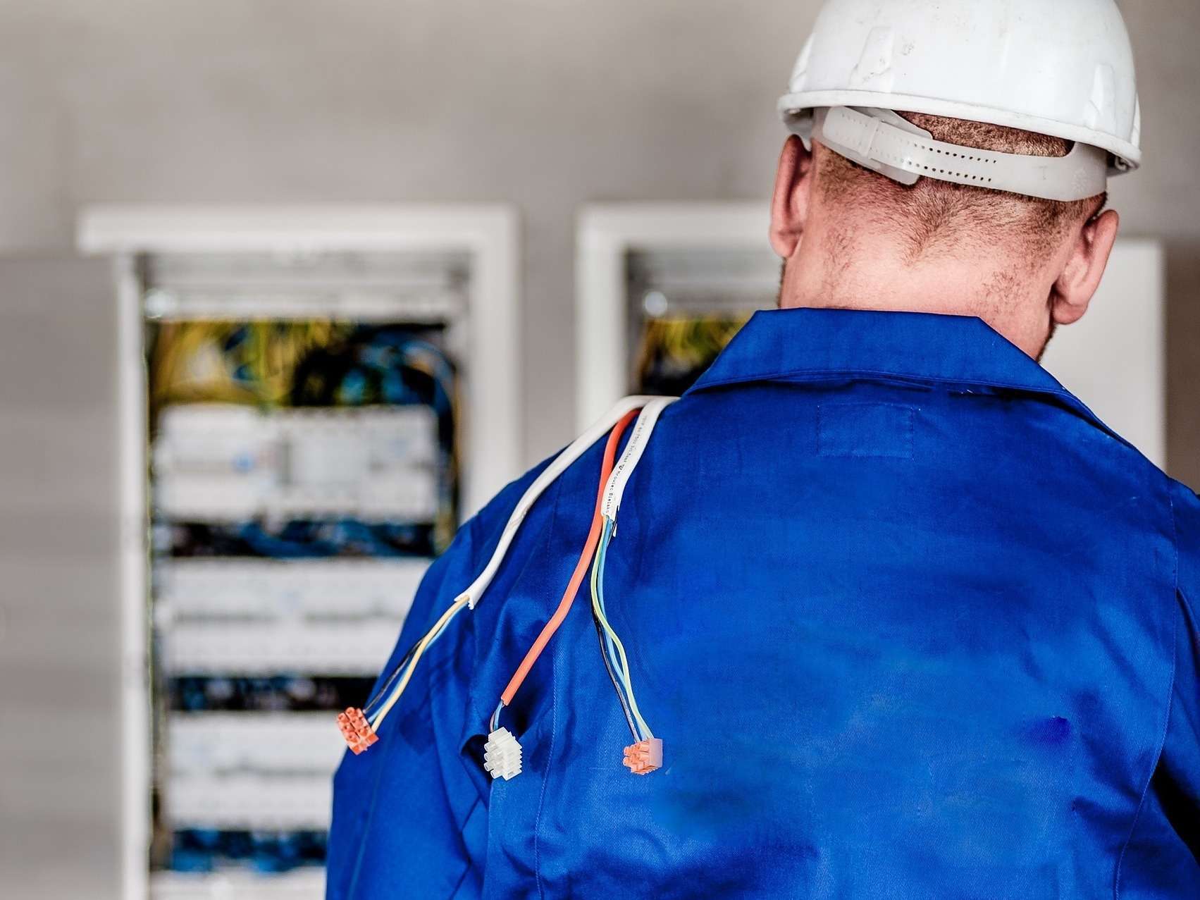 besoin d'un électricien à garches ? profitez de services rapides et fiables pour tous vos travaux d'électricité : dépannage, installation, rénovation et mise aux normes. obtenez un devis gratuit dès maintenant.
