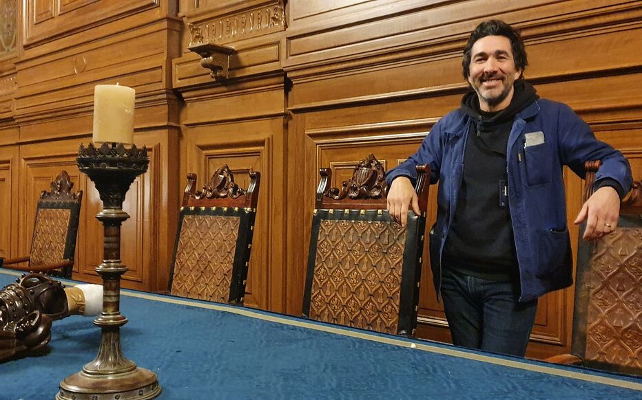 découvrez comment la mairie de levallois a investi 150 000 euros dans la transformation et la modernisation du bureau du maire, alliant design, fonctionnalité et enjeux budgétaires.