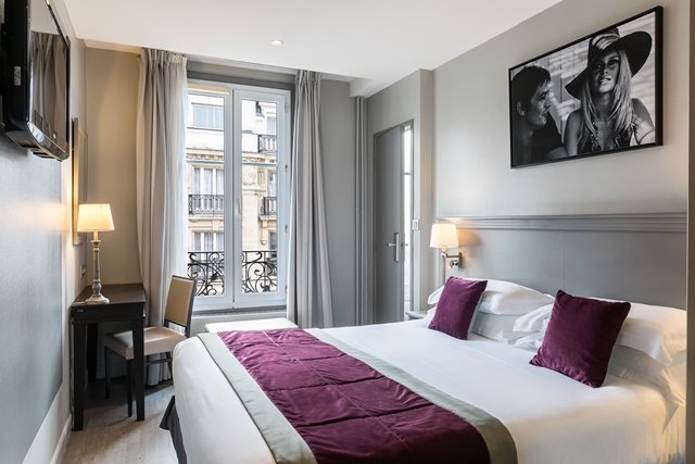 confiez la peinture de votre chambre à paris 75015 à des professionnels qualifiés. conseils déco, choix des couleurs et finition impeccable pour un espace agréable et personnalisé.