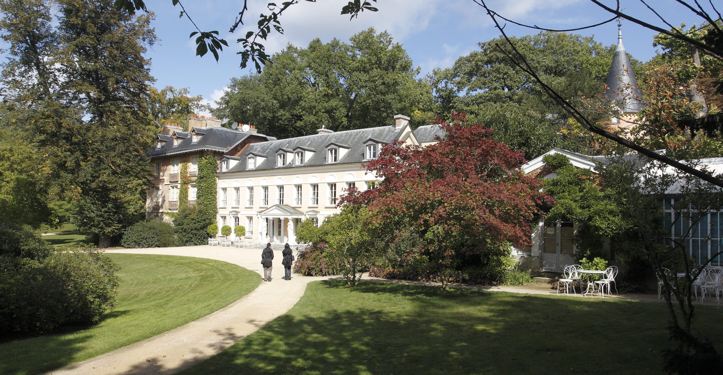 découvrez nos solutions de réhabilitation pour votre propriété à châtenay-malabry : rénovation complète, valorisation immobilière et amélioration du confort pour un habitat modernisé et durable.