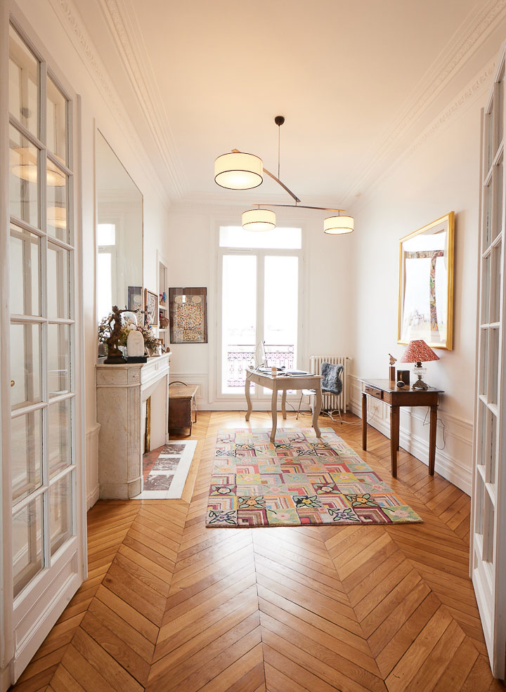 confiez la rénovation de votre appartement parisien à des experts pour transformer votre intérieur en un espace élégant et moderne, adapté à vos besoins et au charme unique de paris. conseils personnalisés et devis gratuit.