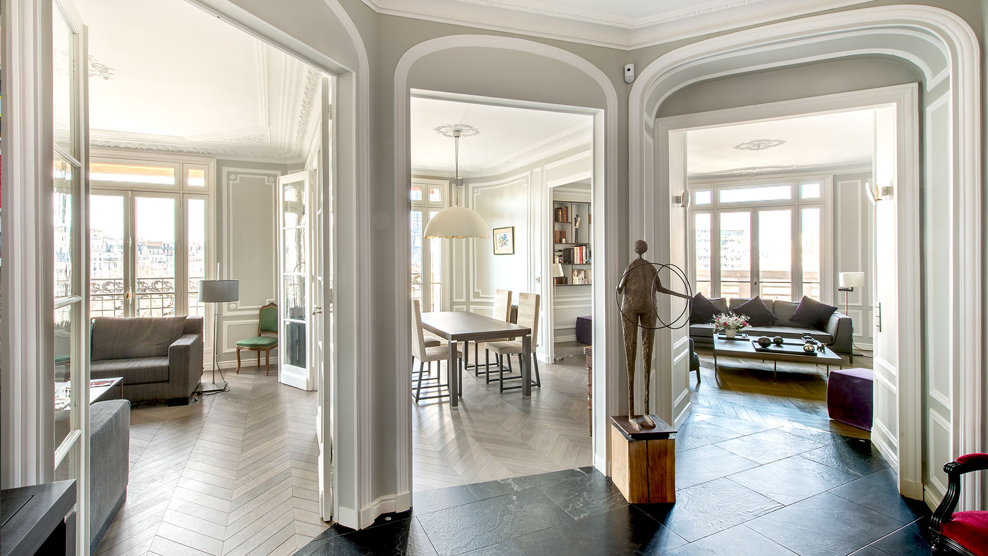 confiez votre rénovation intérieure à paris à des experts. aménagement, décoration, agencement : transformez votre espace avec des solutions sur-mesure, modernes et élégantes.
