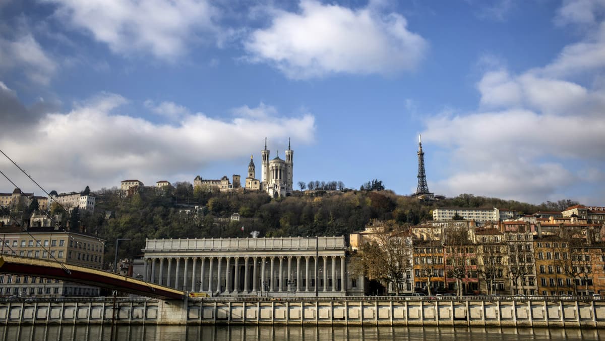 découvrez pourquoi il peut être difficile de trouver un logement dans certaines villes, les principaux défis rencontrés par les locataires et les solutions pour mieux se loger.