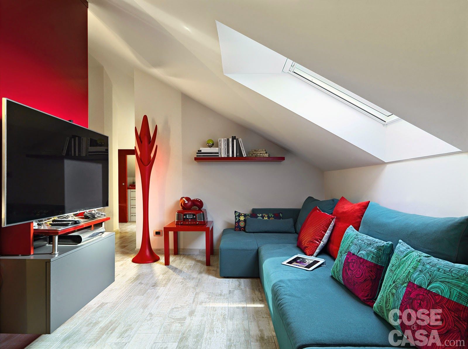 optimisez votre espace avec un aménagement de combles de 40m2 : idées, conseils et astuces pour transformer vos combles en pièce à vivre confortable et fonctionnelle.