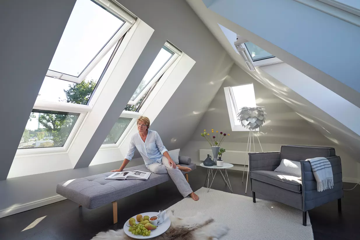 découvrez nos conseils et idées pour l'aménagement de combles de 60m2. maximisez votre espace sous les toits avec des solutions pratiques, esthétiques et adaptées à votre projet de rénovation.
