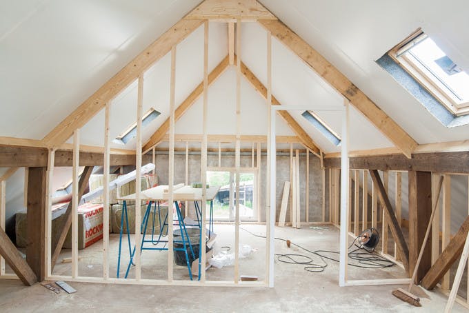 découvrez comment aménager vos combles de 70m2 à petit prix avec des conseils pratiques et des astuces économiques pour optimiser votre espace sans vous ruiner.