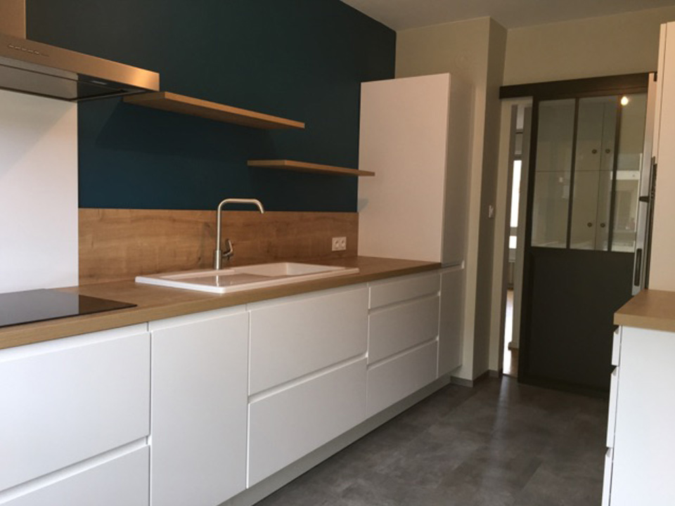estimez le coût de la rénovation d'un appartement de 50m2 avec notre guide complet. découvrez les prix moyens, les travaux essentiels et des conseils pour optimiser votre budget.