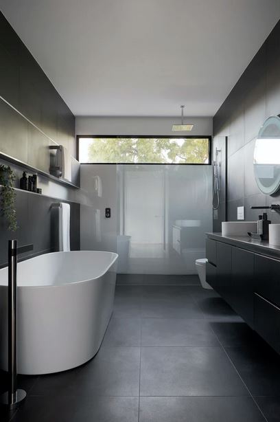 découvrez un créateur de salles de bain sur mesure à paris, alliant design unique et fonctionnalité pour un espace adapté à vos besoins.