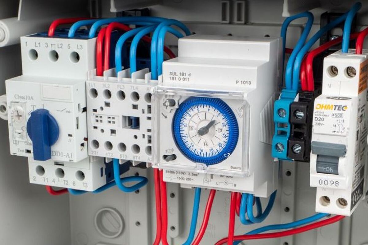 découvrez nos solutions d'électricité sécurisée pour protéger votre habitation ou votre entreprise. bénéficiez d'une installation conforme, fiable et respectueuse des normes en vigueur pour assurer la sécurité de tous.