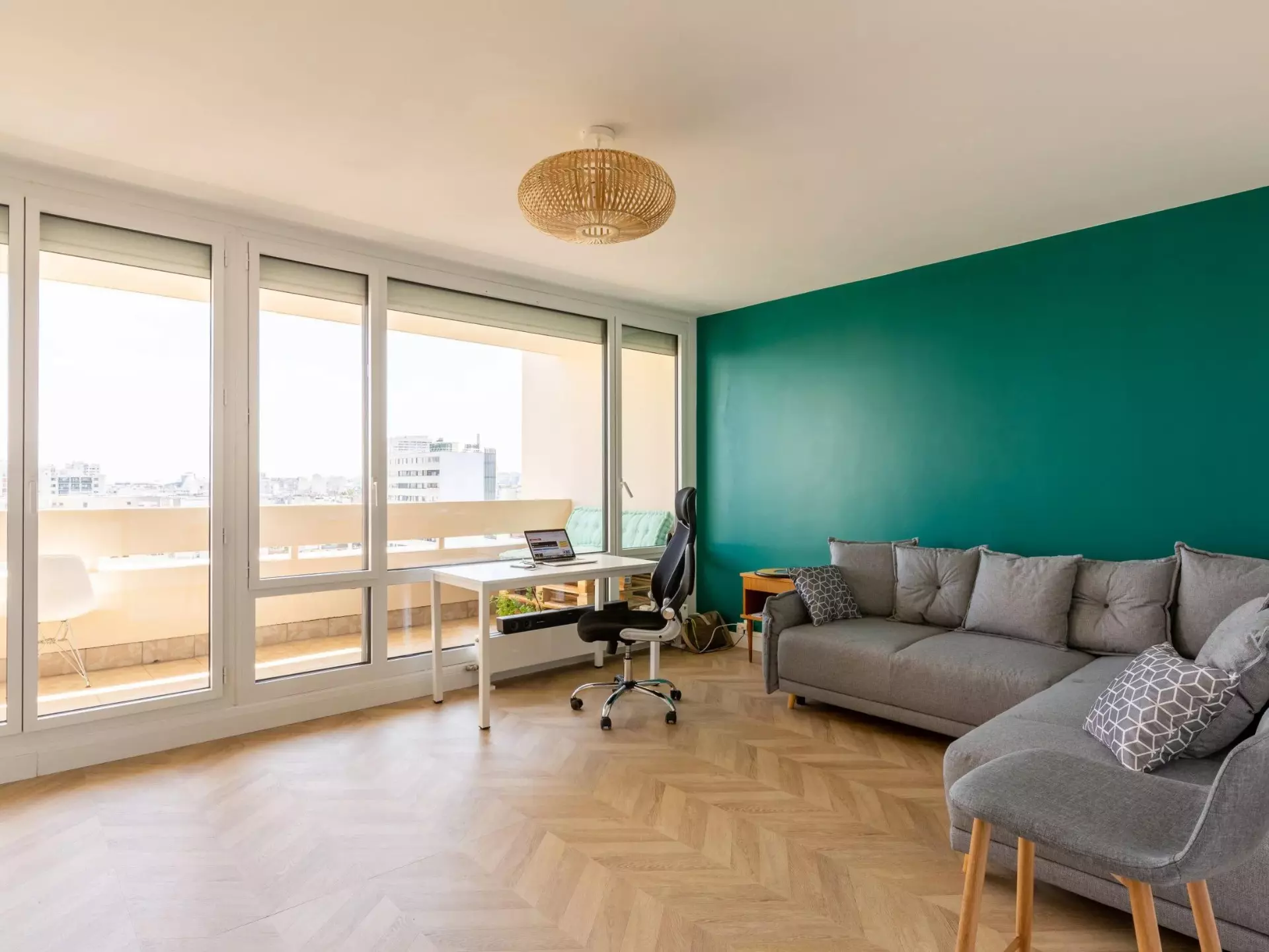 obtenez une estimation précise du prix de rénovation de votre appartement à paris. comparez les coûts et trouvez les meilleures offres pour vos travaux.