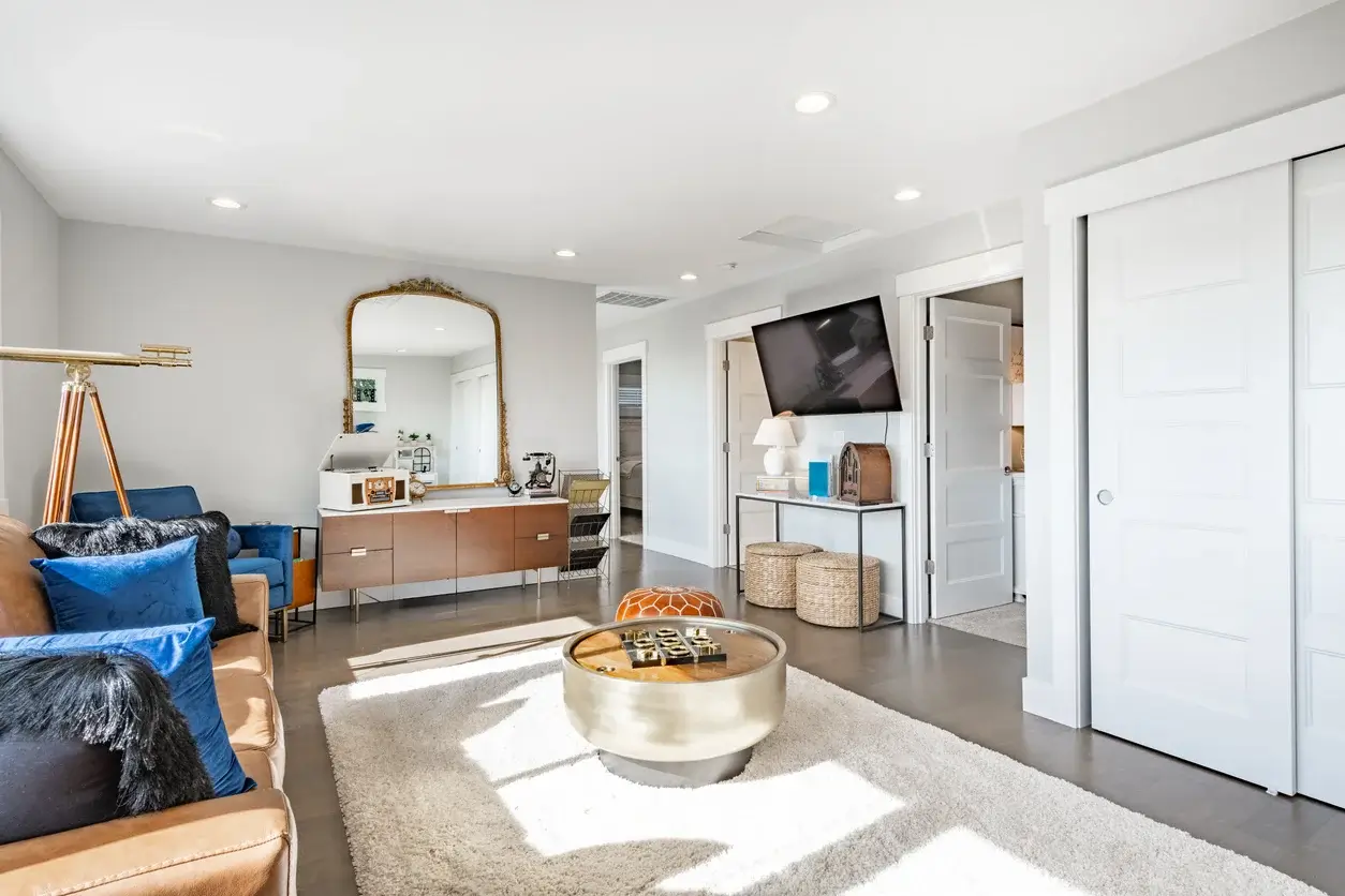 expert en rénovation d'appartements à paris, nous transformons votre espace avec des solutions sur mesure, alliant qualité et design moderne.
