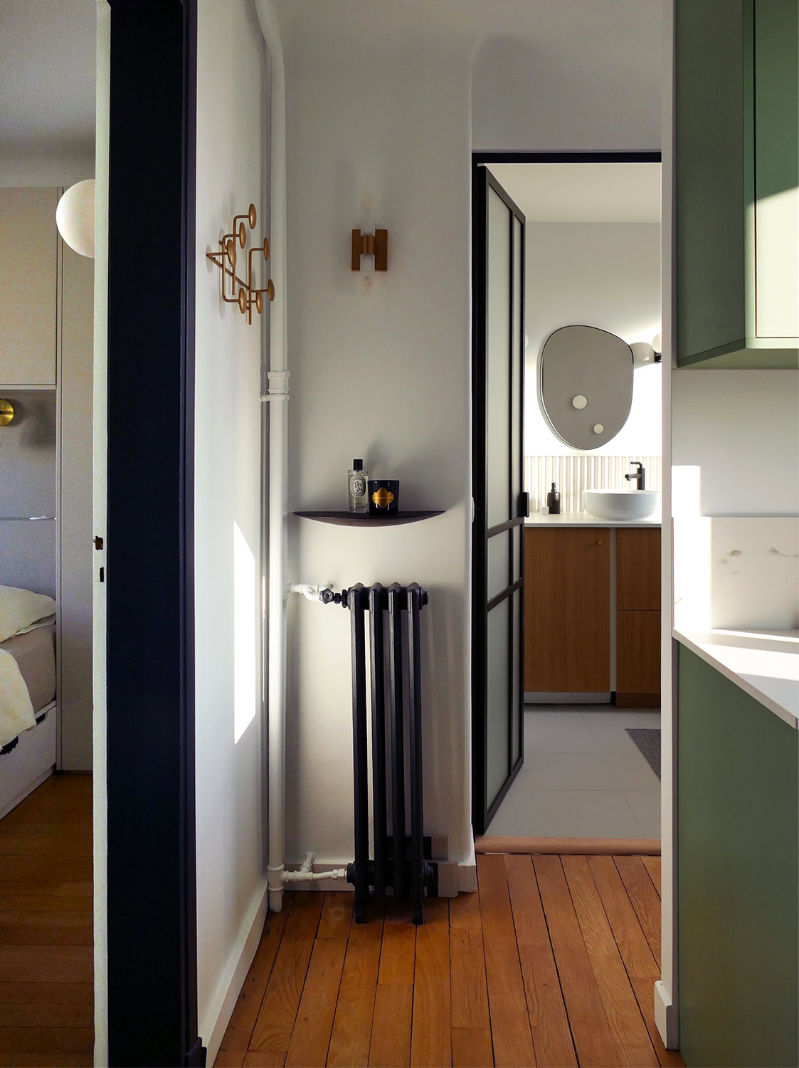 découvrez nos services experts de rénovation d'appartement à paris pour transformer votre intérieur avec qualité et élégance. faites confiance à nos professionnels pour un résultat sur mesure.