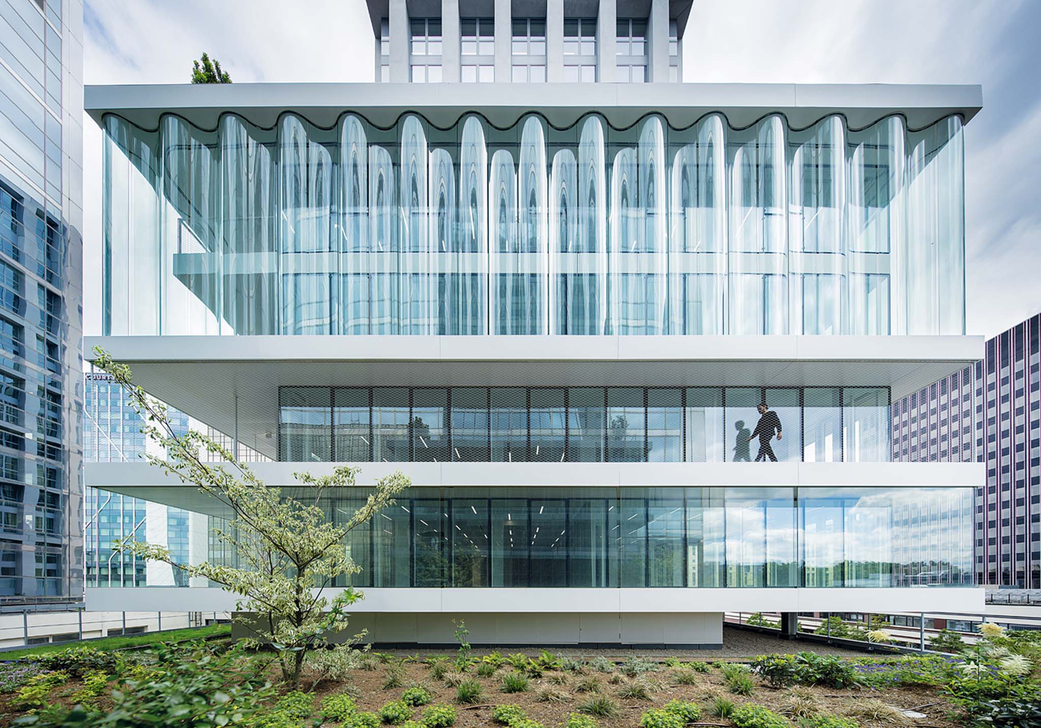 expert en rénovation de bureaux à paris, nous transformons vos espaces professionnels pour allier modernité et fonctionnalité. qualité et respect des délais garantis.