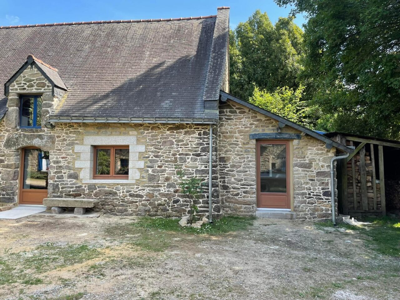 confiez la rénovation de votre maison à rueil-malmaison à des experts ! services sur mesure, travaux de qualité, conseils personnalisés et accompagnement de a à z pour transformer votre habitat.