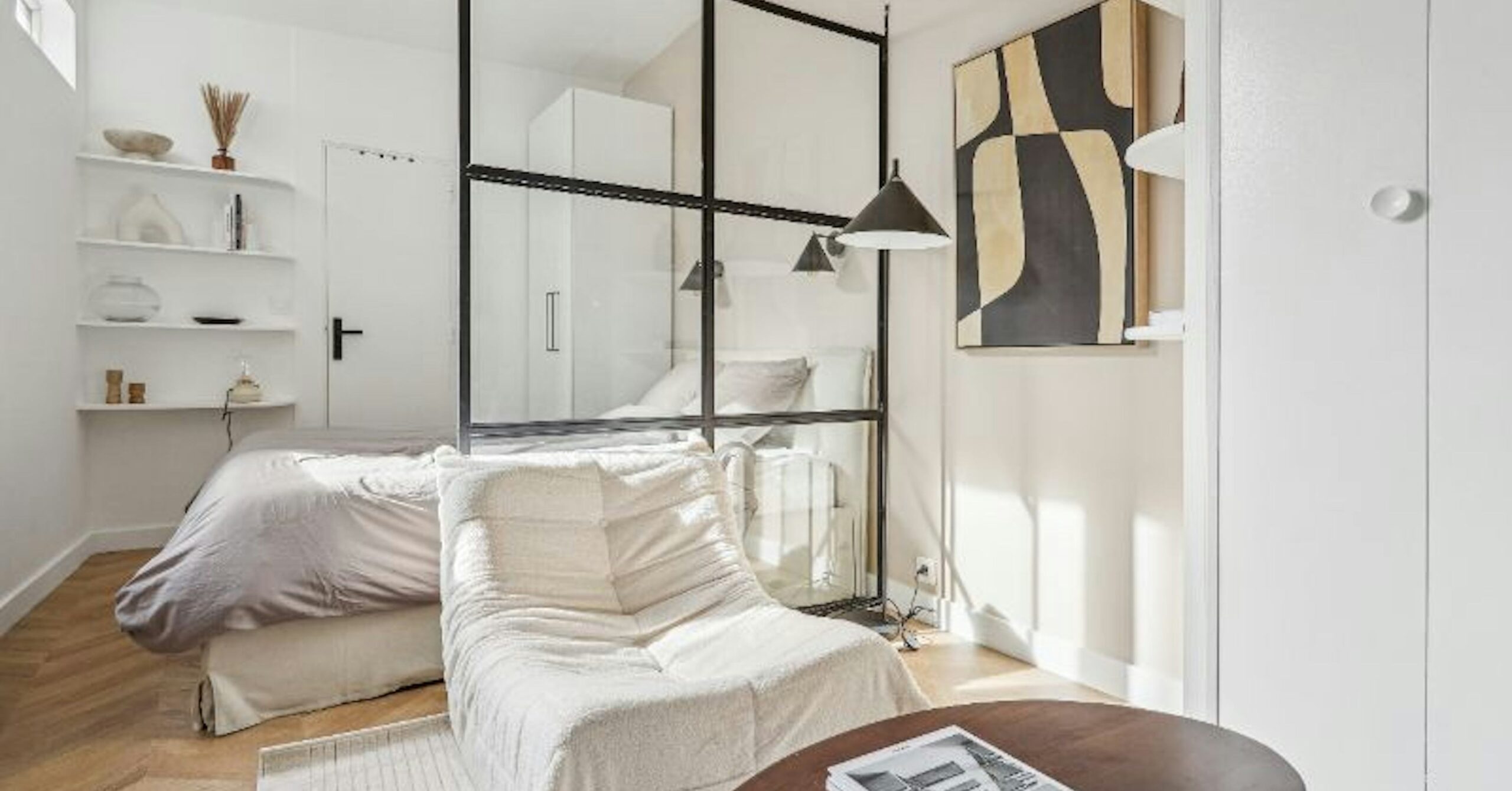 confiez vos projets de rénovation à des experts à paris. réalisation de travaux de qualité pour appartements et maisons. devis gratuit et conseils personnalisés.