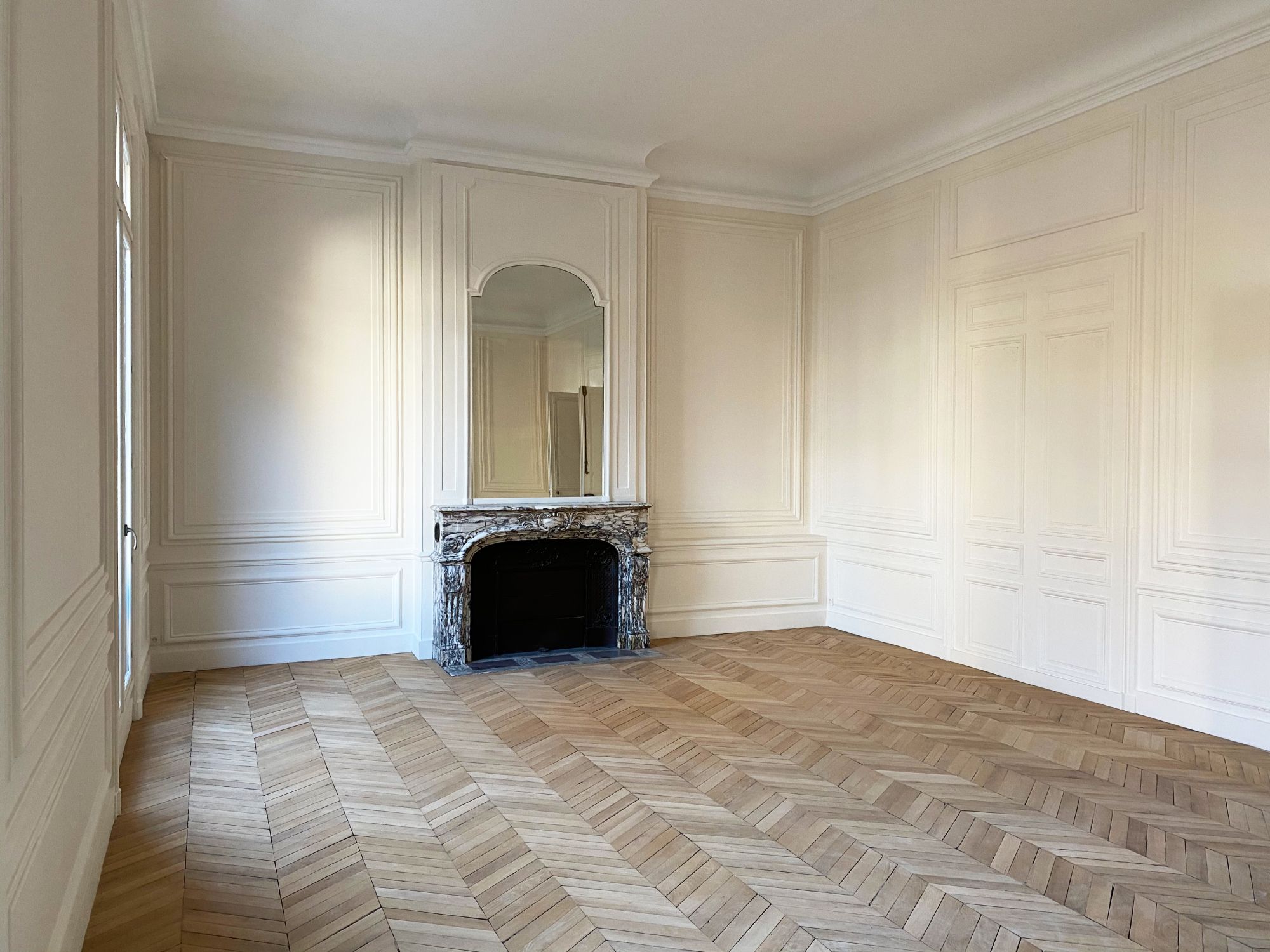 expert en rénovation à paris, nous transformons vos espaces avec qualité et savoir-faire pour un intérieur moderne et fonctionnel.