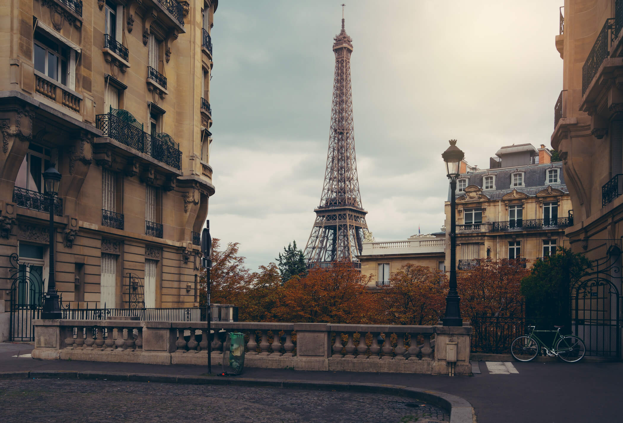 découvrez nos services professionnels de rénovation à paris pour transformer votre intérieur avec qualité et savoir-faire. devis gratuit et personnalisés.