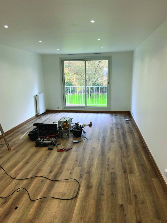 découvrez nos services experts pour rénover votre appartement en île-de-france. rénovation complète, conseils personnalisés et qualité garantie pour transformer votre intérieur.