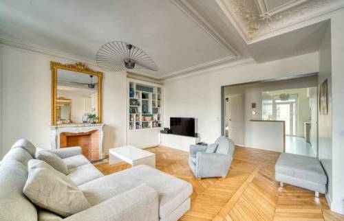 confiez vos travaux d’appartement à paris à des professionnels qualifiés. rénovation, aménagement, décoration : obtenez un devis gratuit et profitez d’un suivi personnalisé pour transformer votre espace de vie.