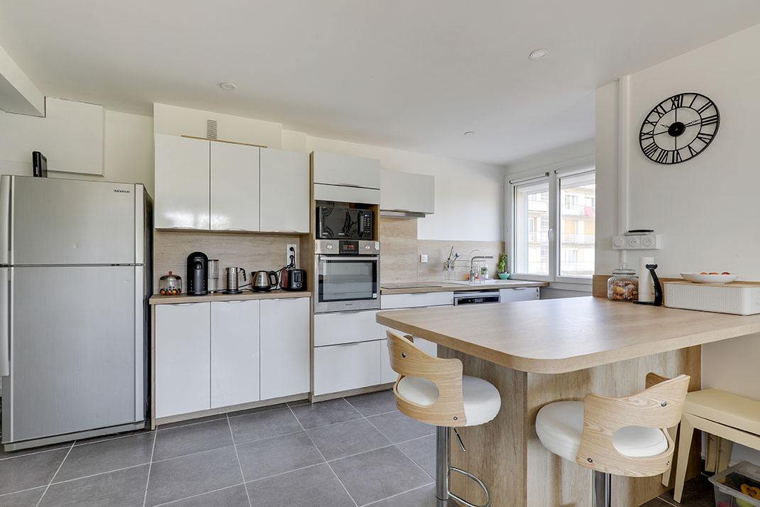 confiez vos travaux d'appartement à paris à des professionnels qualifiés. rénovation, aménagement, décoration : obtenez un devis gratuit et profitez d’un accompagnement sur mesure.