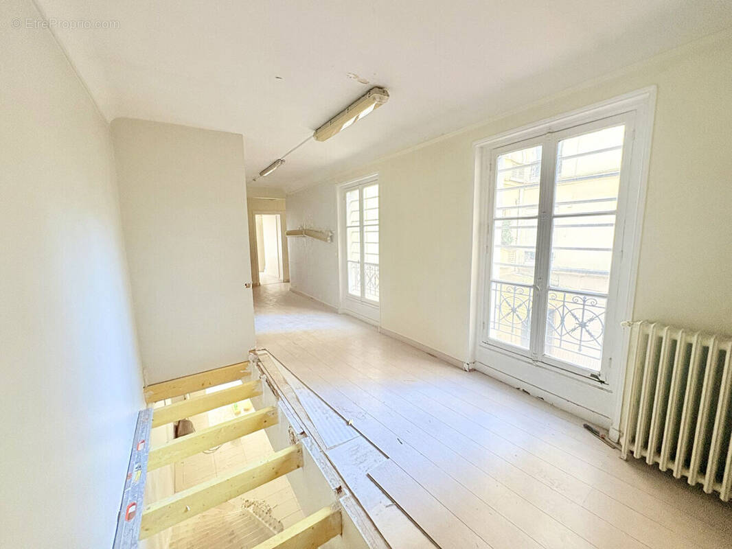 découvrez nos solutions efficaces pour rénover votre appartement dans le 14ème arrondissement de paris (75014). expertise, qualité et conseils personnalisés pour un projet réussi.